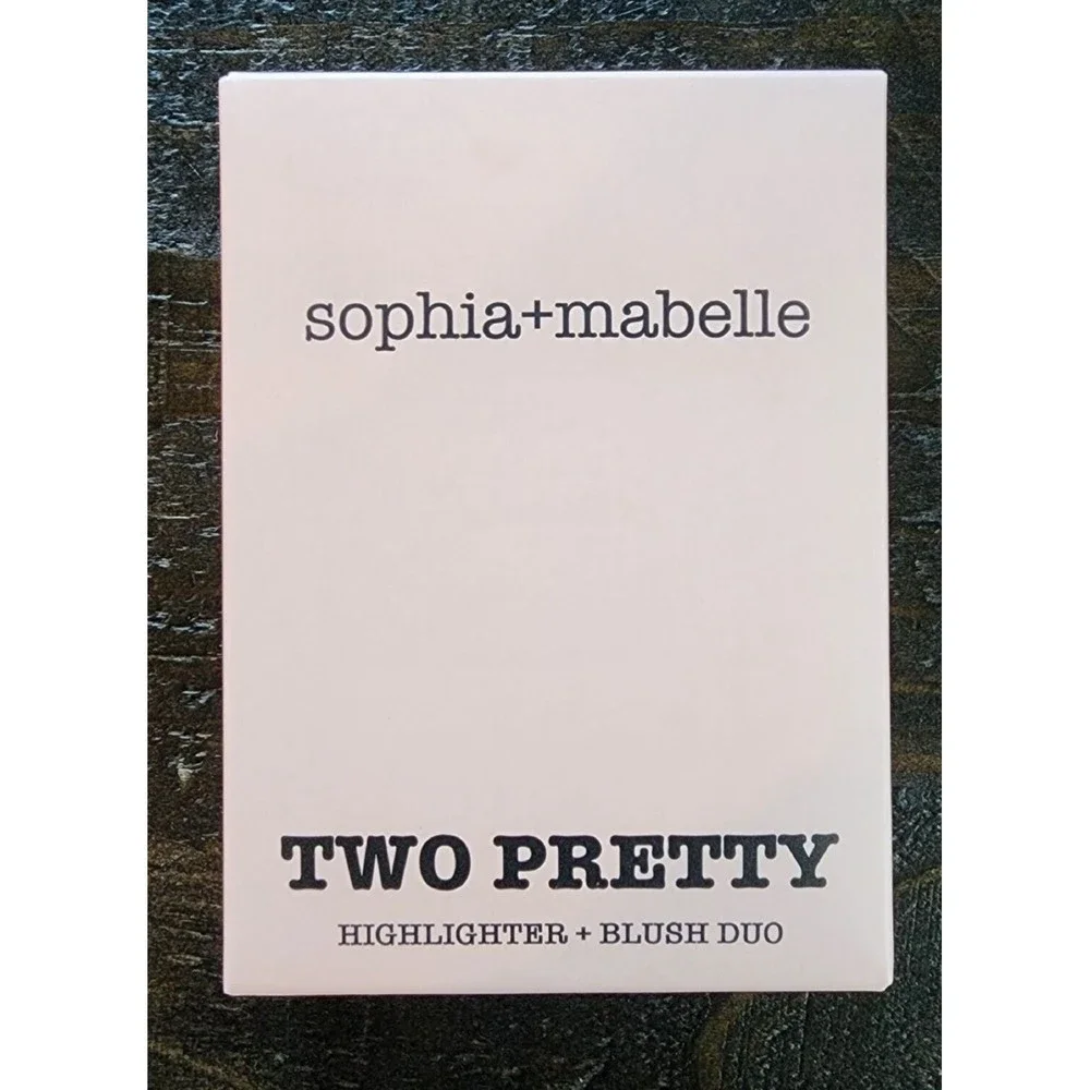 Sofia +Mabelle Two pretty Highlighter+Blush Duo
